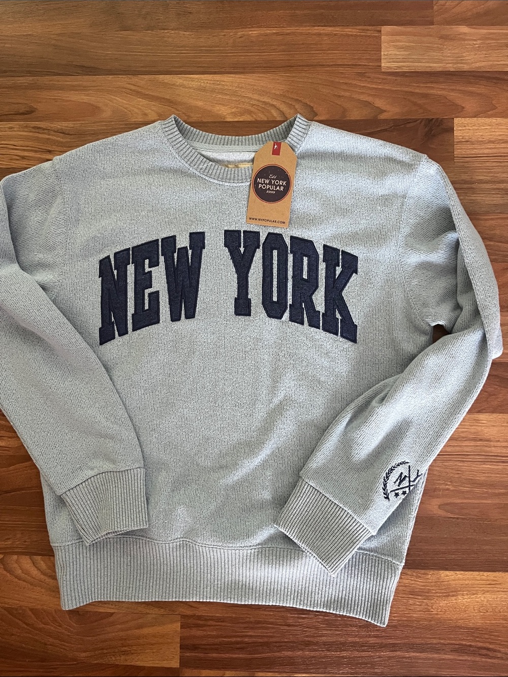 New York Pullover Crewneck Sweater in Light Gray/Blue sweatshirt